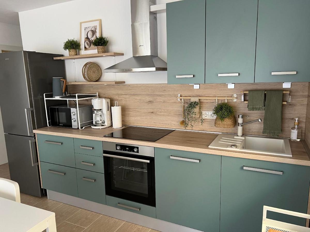Sunset Huus Apartment Starigrad Paklenica Ngoại thất bức ảnh