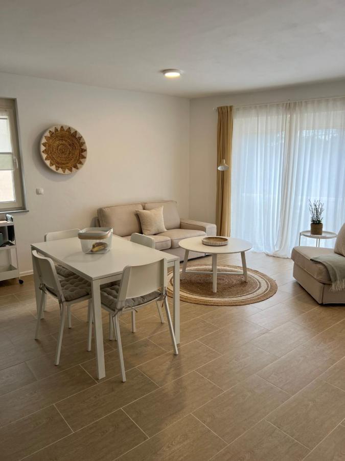 Sunset Huus Apartment Starigrad Paklenica Ngoại thất bức ảnh