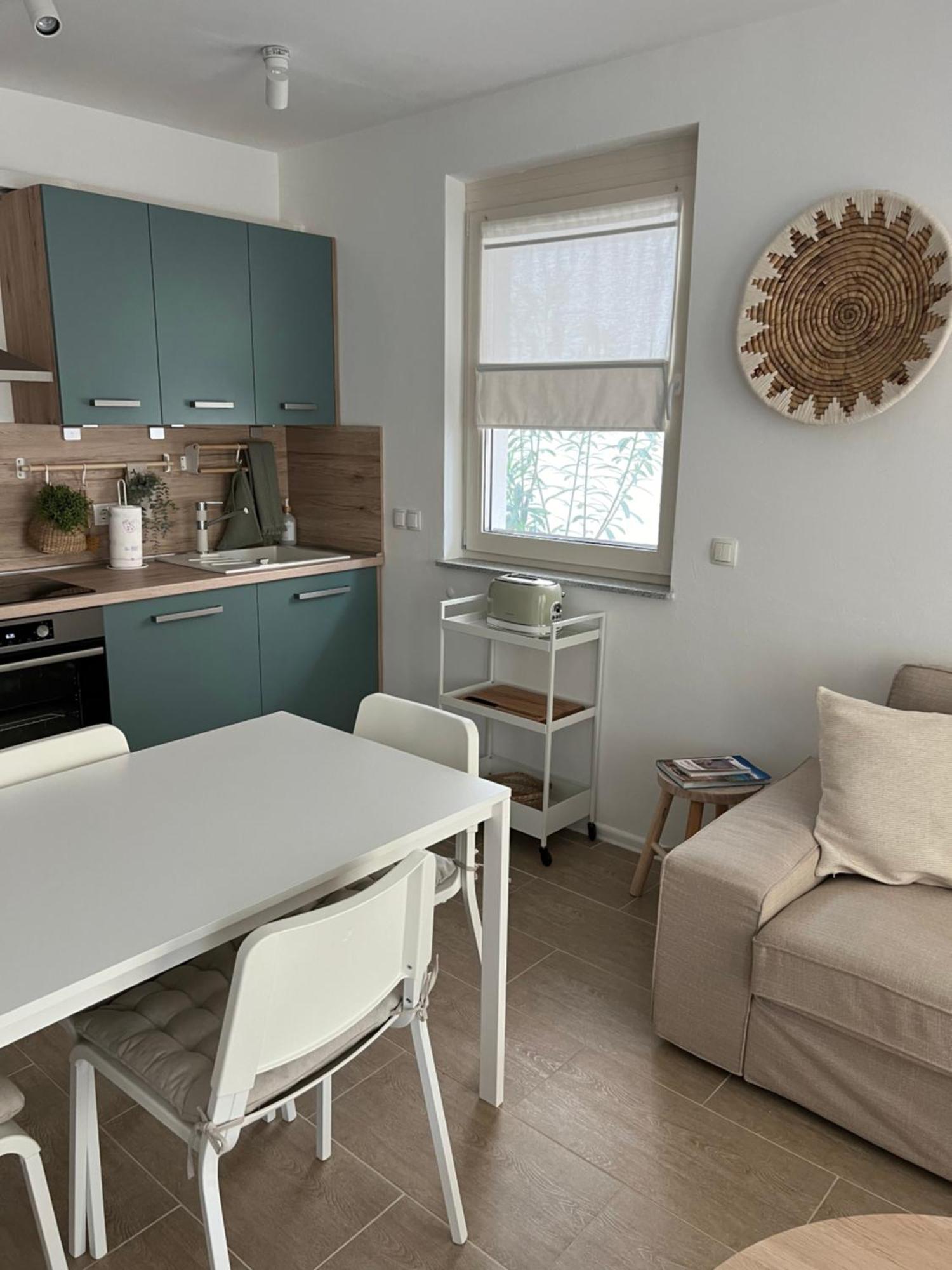 Sunset Huus Apartment Starigrad Paklenica Ngoại thất bức ảnh